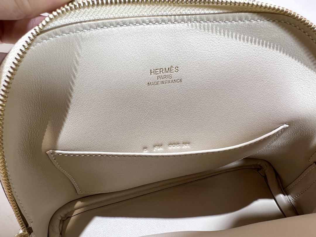 Hermes Bolide 1923 Mini Handbag Shoulder Bag In White Evercolor Leather